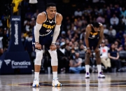 米兰APP下载-步行者遭遇连败，需调整实力迎接新赛季