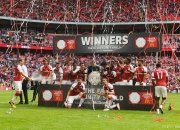 ac米兰体育官网-国外足球比赛中球队风采迷人