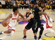 米兰体育官网-开拓者擒森林狼弟追diaO，格林三双！