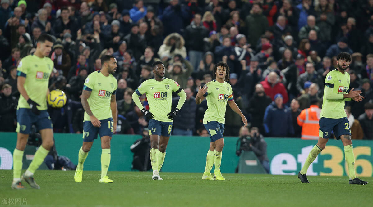 沃特福德客场逼平水晶宫，取得关键一分