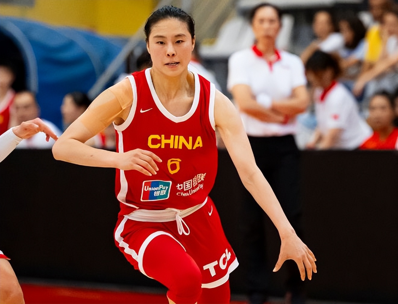 关于荷兰女篮惨遭比利时逆转，无缘奥运半决赛的信息