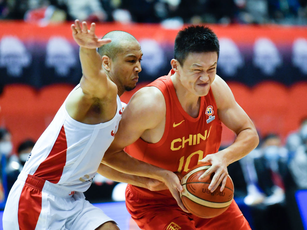 勇士B队横扫日本男篮，费沃斯惊艳世界