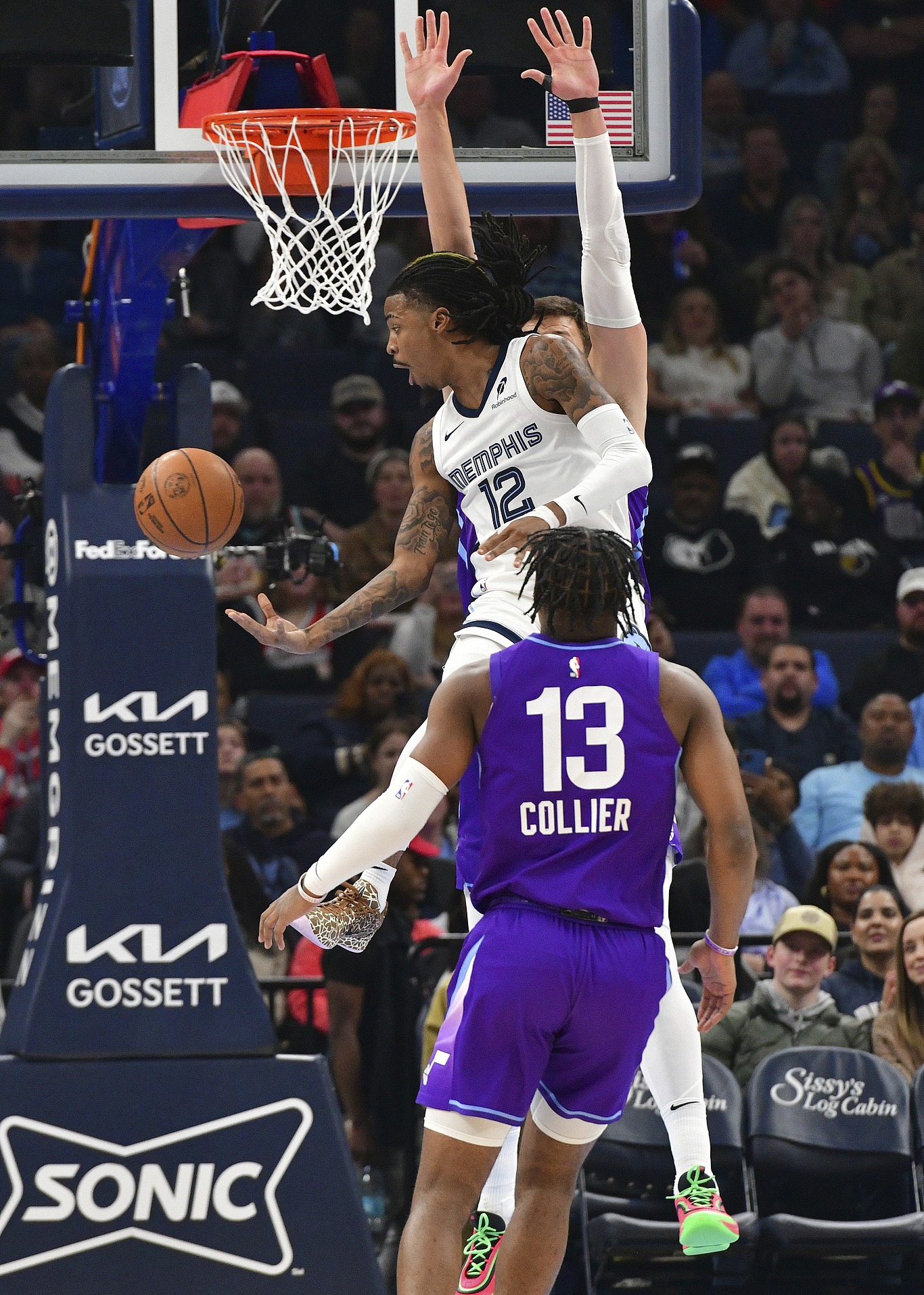 灰熊在客场逆转爵士，驶入西部半决赛