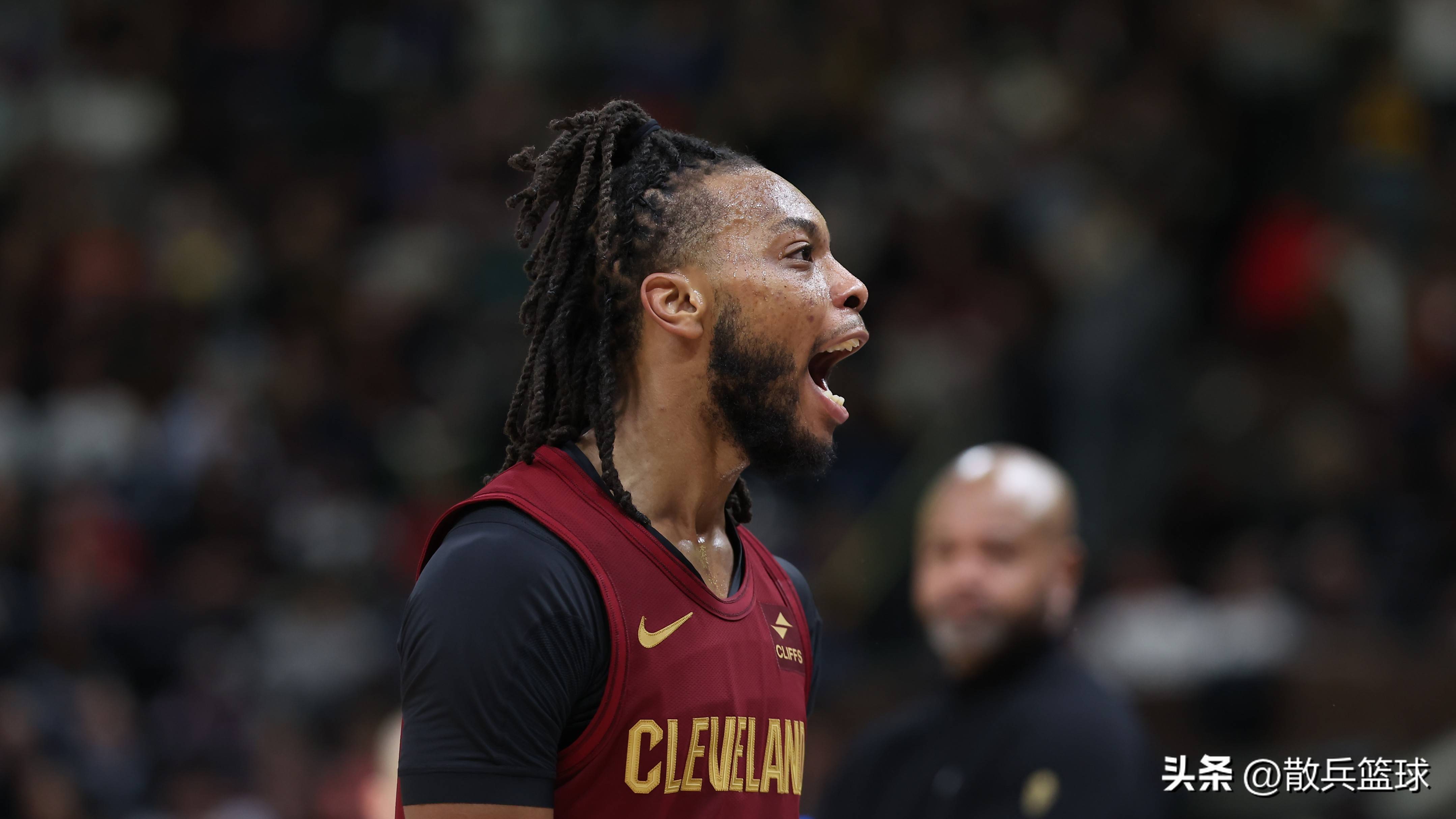 米切尔-罗宾逊助热火获胜